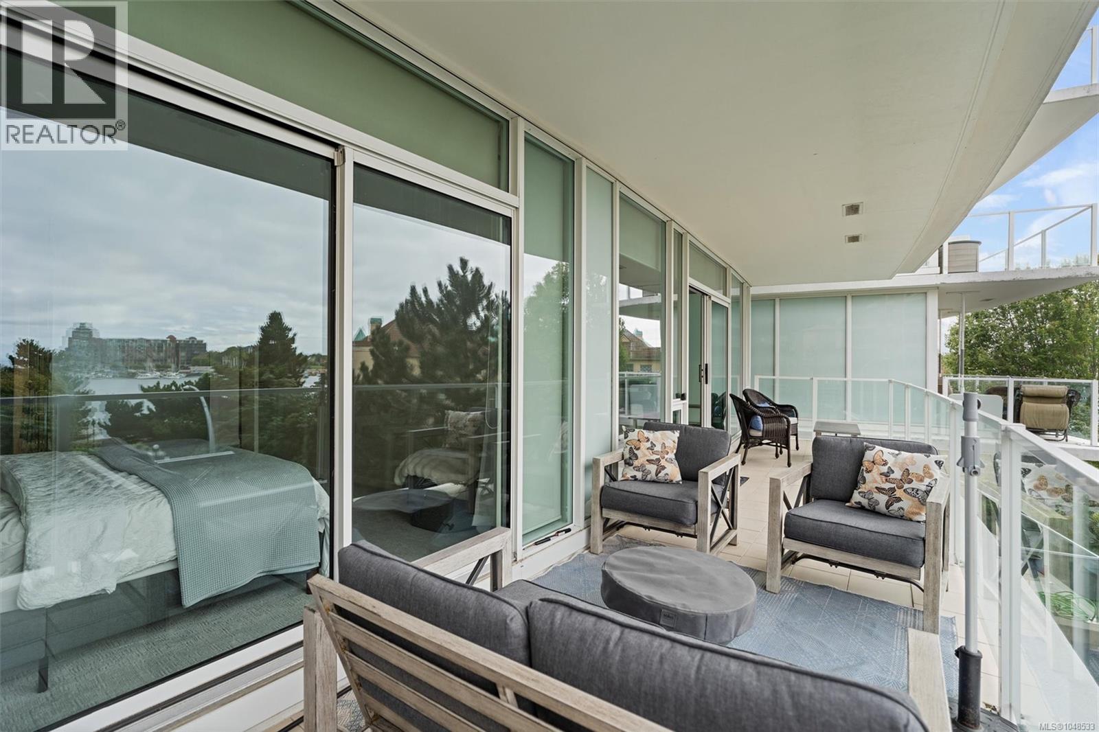 206 68 Songhees Road, Victoria