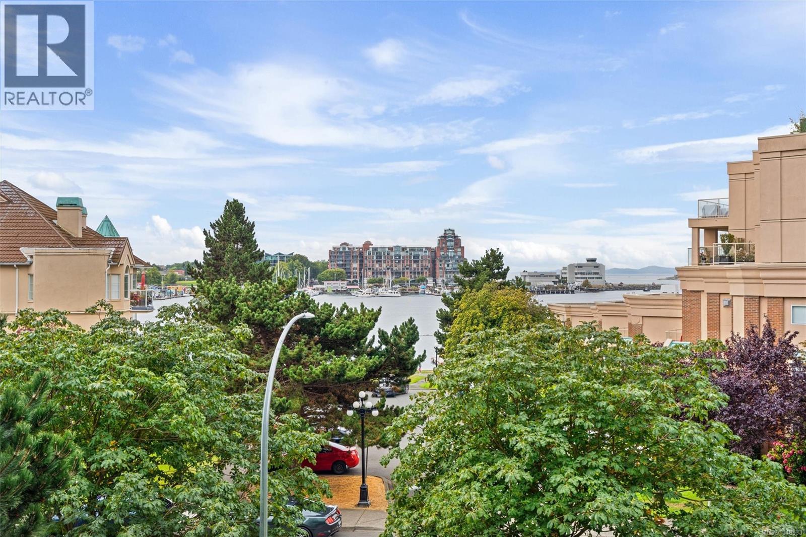 #206 68 Songhees Rd - 24