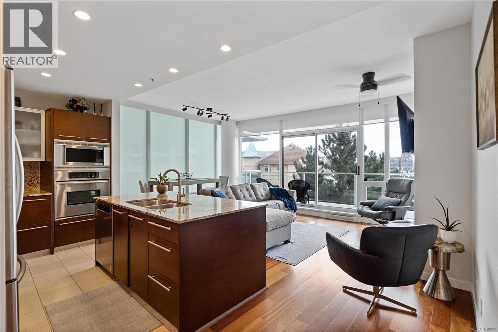 206 68 Songhees Road, Victoria