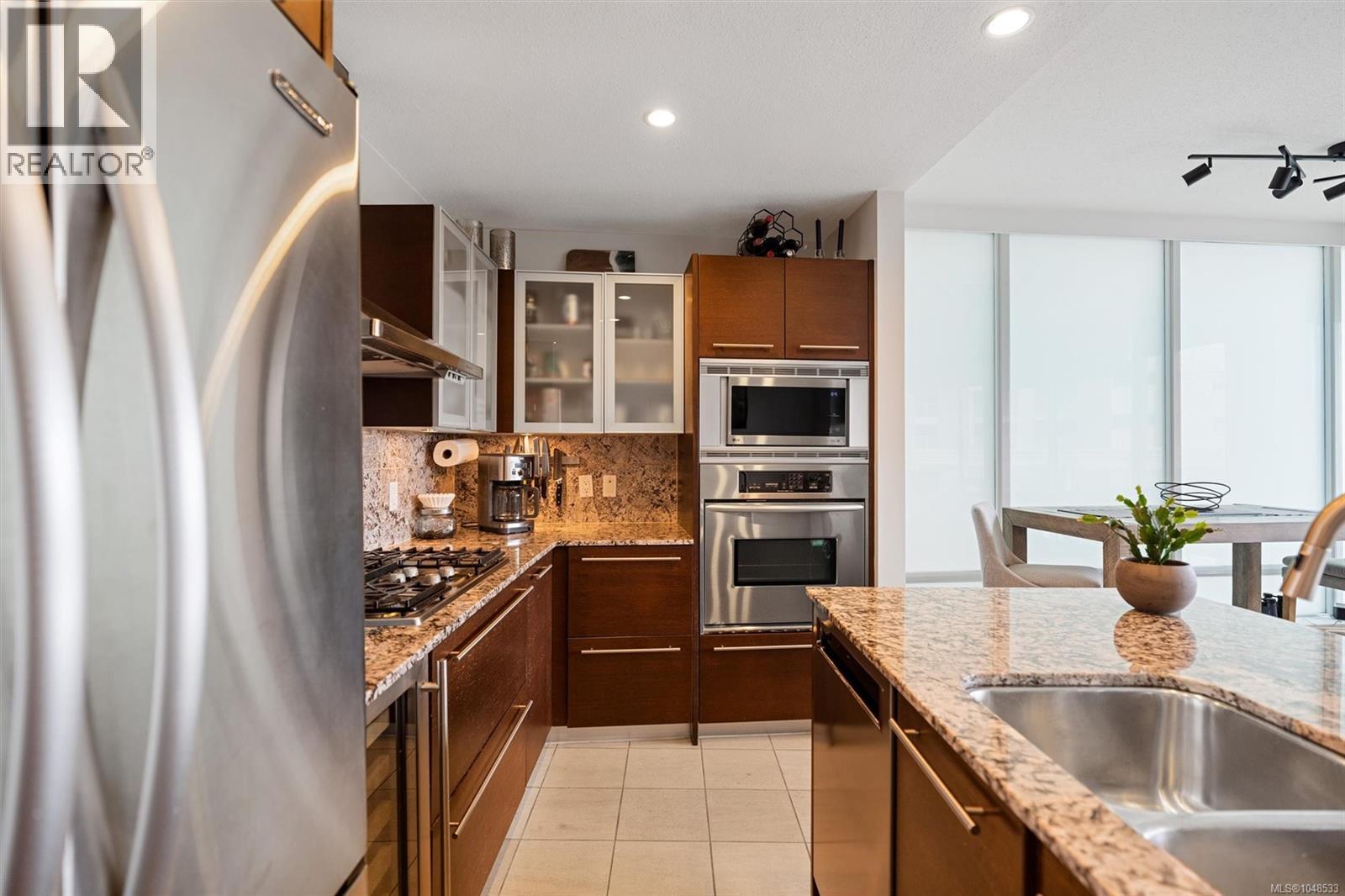 206 68 Songhees Road, Victoria