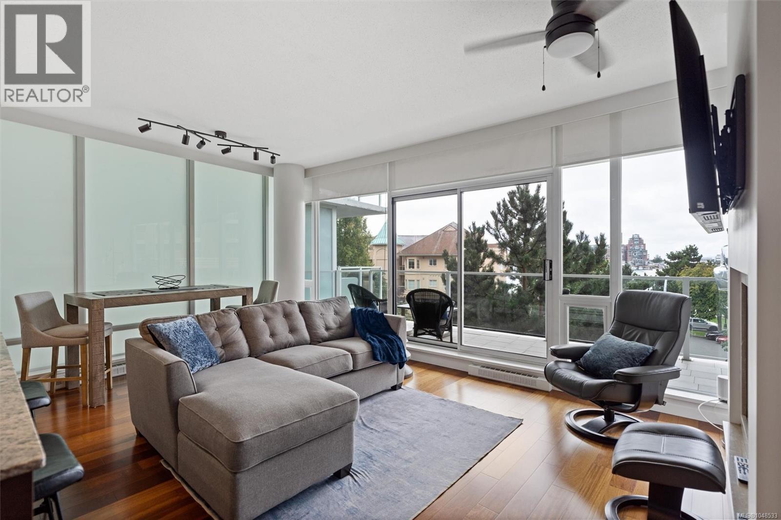 206 68 Songhees Road, Victoria