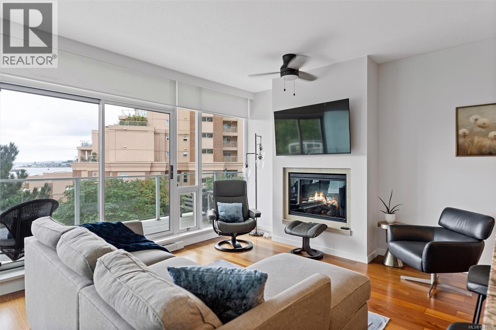 206 68 Songhees Road, Victoria