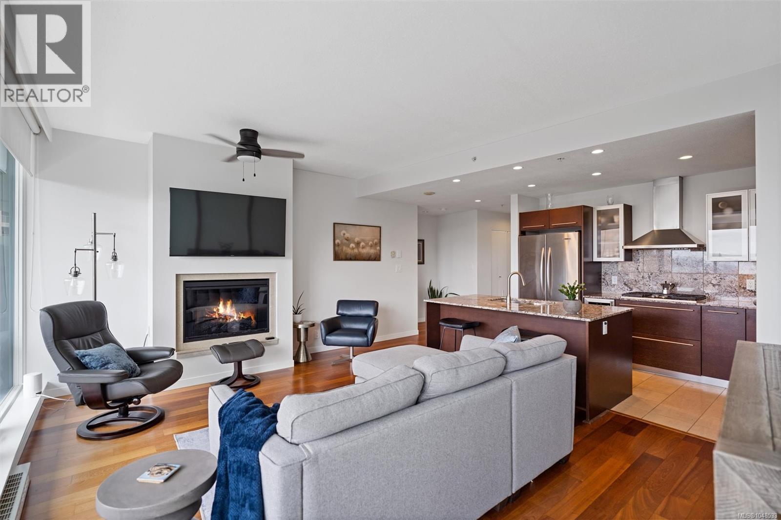 206 68 Songhees Road, Victoria