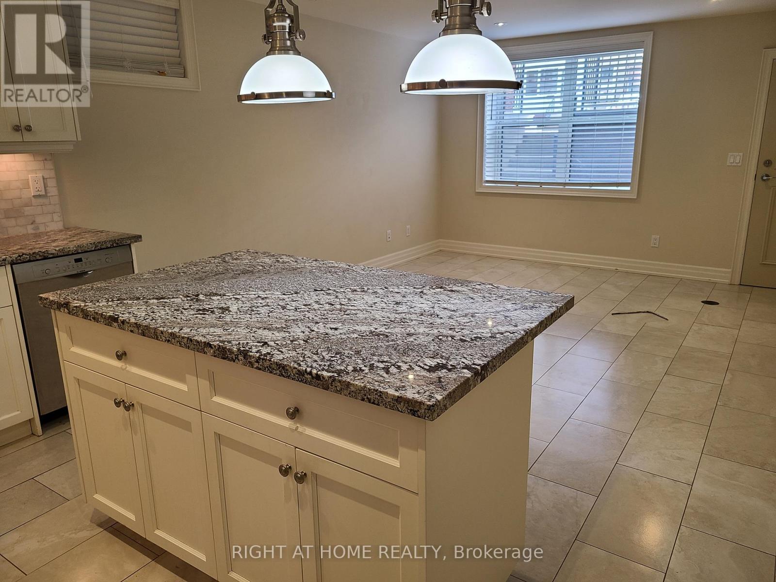 730 SHAW STREET - Image 33