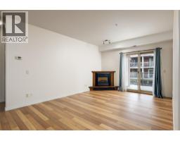 Primary Bedroom - 1007 Harvey Avenue Unit# 208, Kelowna, BC V1Y6B1 Photo 6