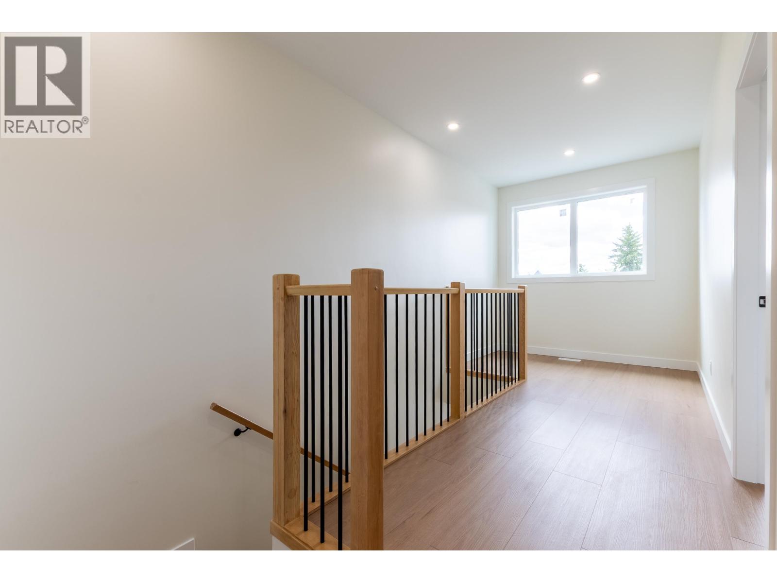Photo 22 of 39 — 1660 11TH AVENUE · Prince George, BC