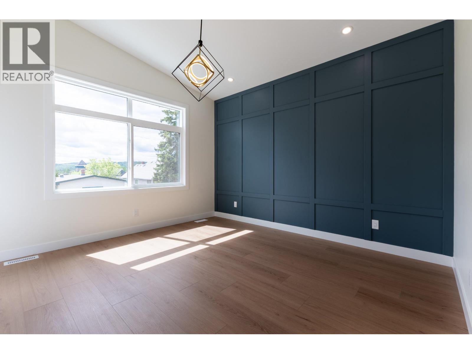 Photo 24 of 39 — 1660 11TH AVENUE · Prince George, BC