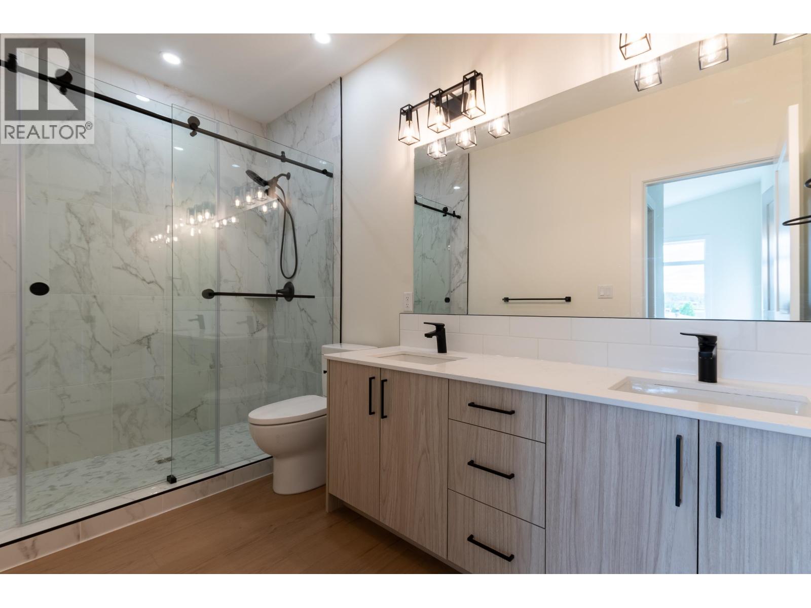 Photo 26 of 39 — 1660 11TH AVENUE · Prince George, BC