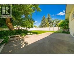 510 1 Street Nw, Medicine Hat, AB T1A6H8 Photo 36
