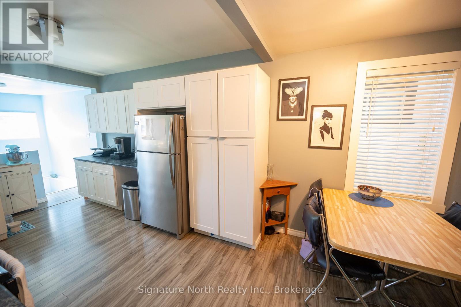 184 MARY STREET E - 10