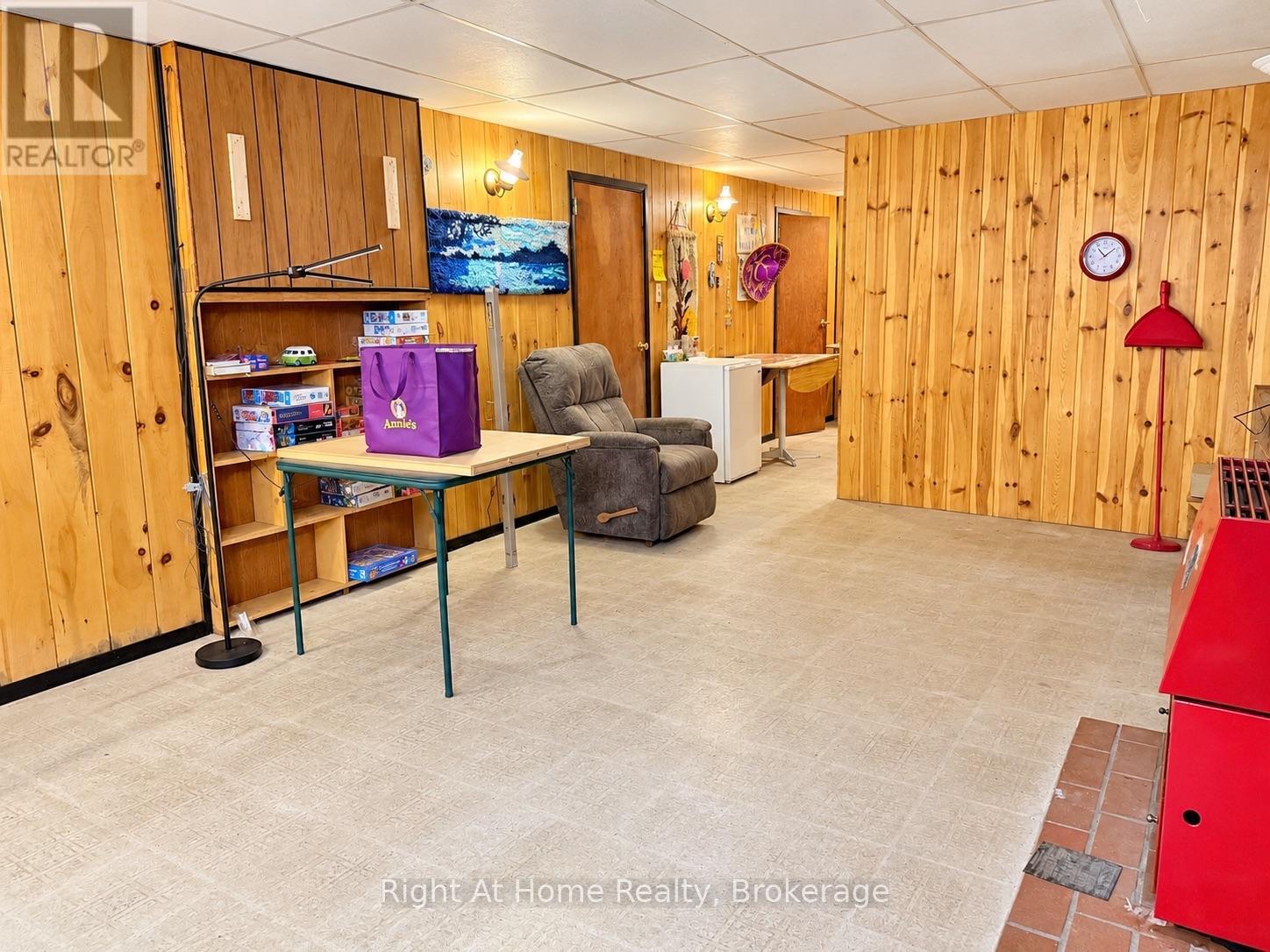 123 SHIPLEY STREET - 13