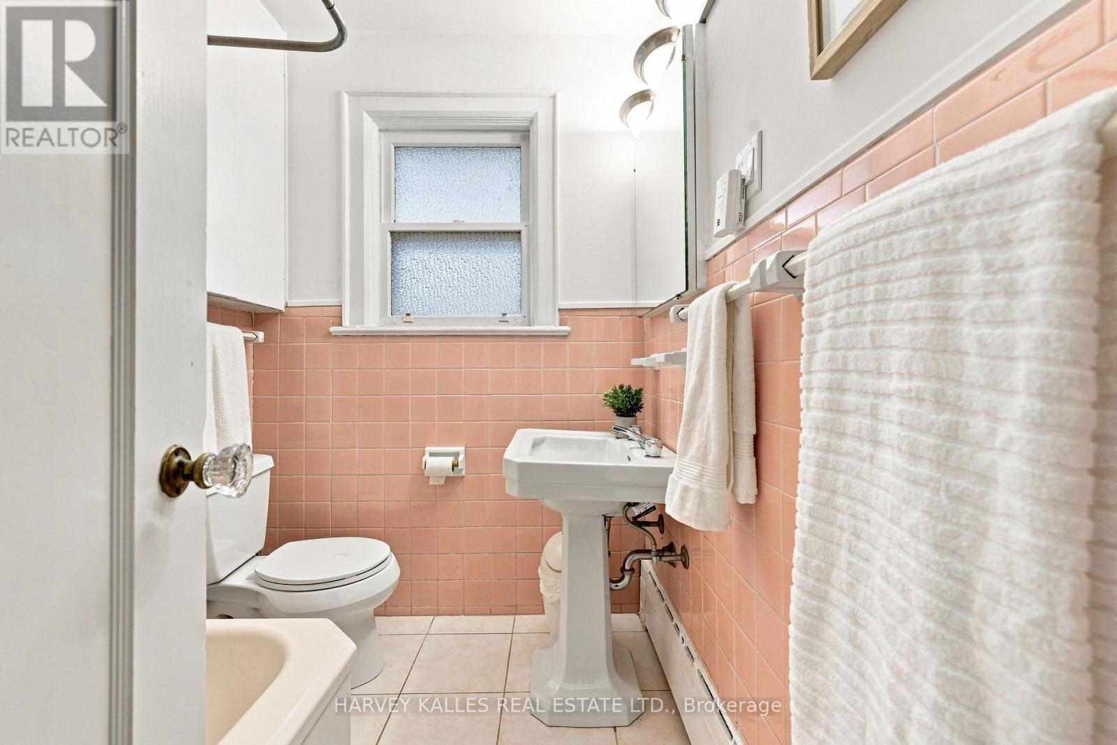 231 GLENGROVE AVENUE W - Image 26