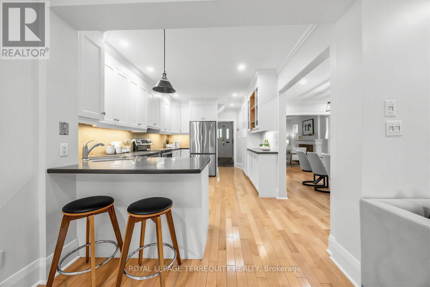 81 STIBBARD AVENUE - 13