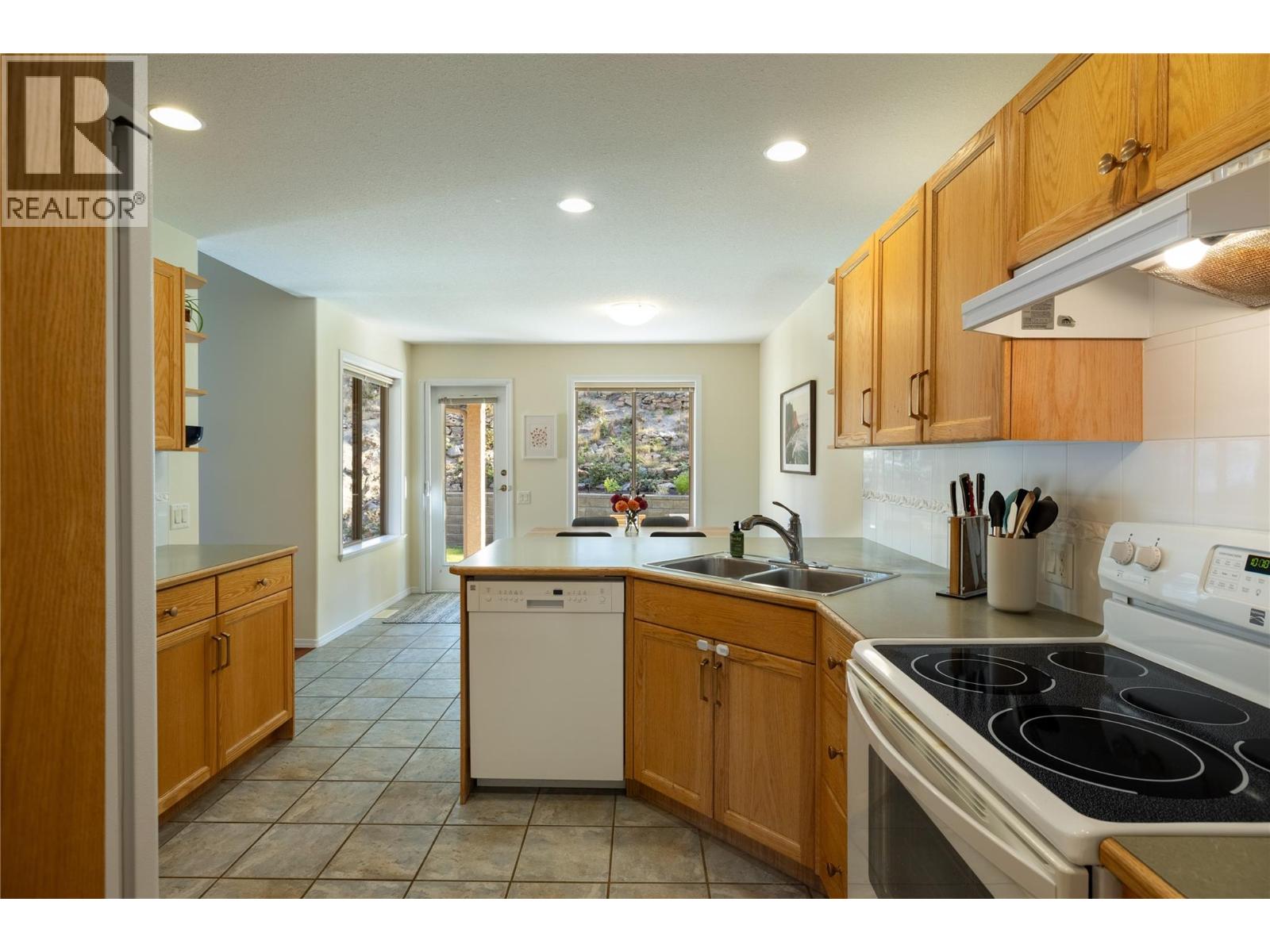  1051 Chilcotin Crescent, Kelowna