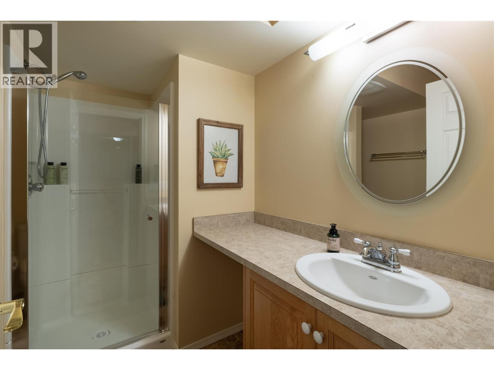  1051 Chilcotin Crescent, Kelowna