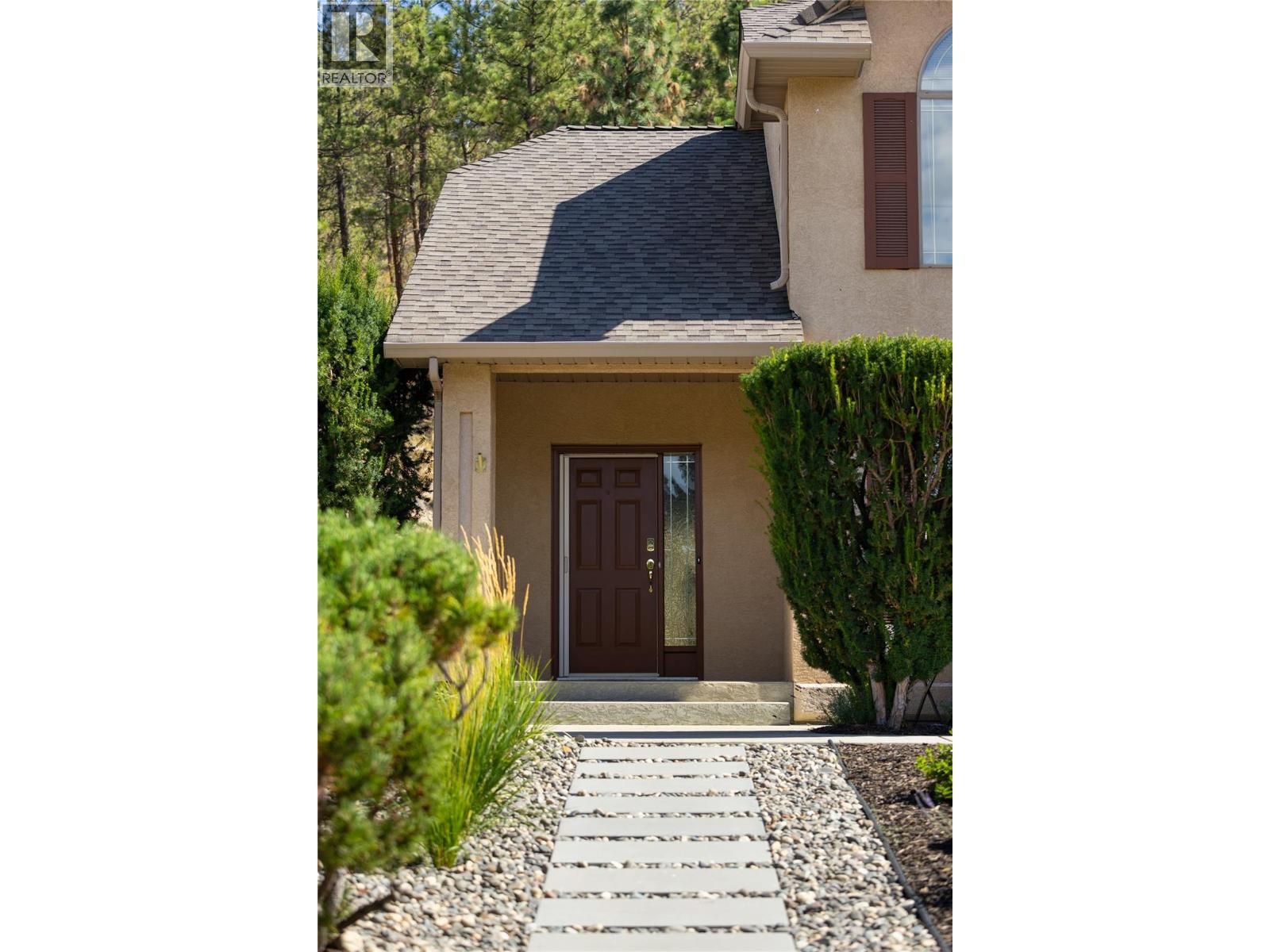 1051 Chilcotin Crescent - 69