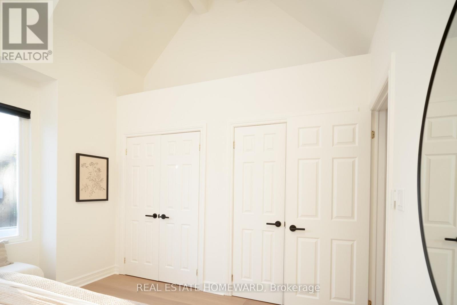 188 HASTINGS AVENUE - 19