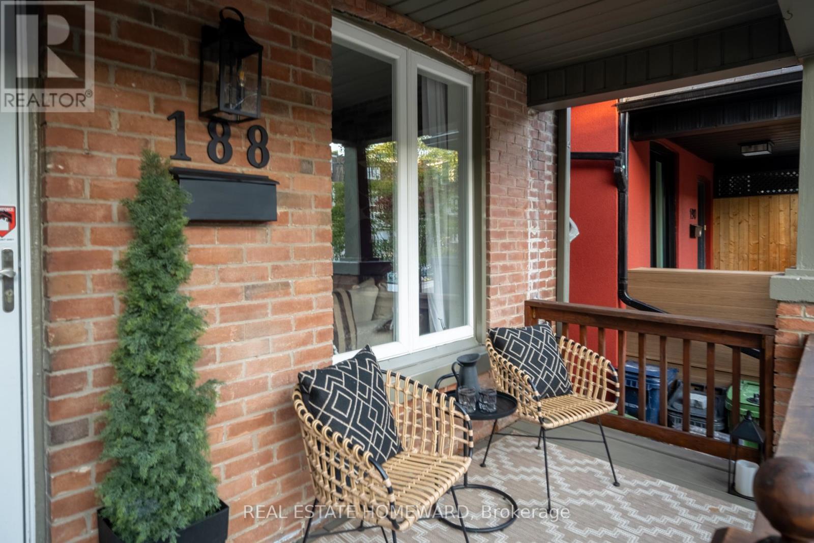 188 HASTINGS AVENUE - 3