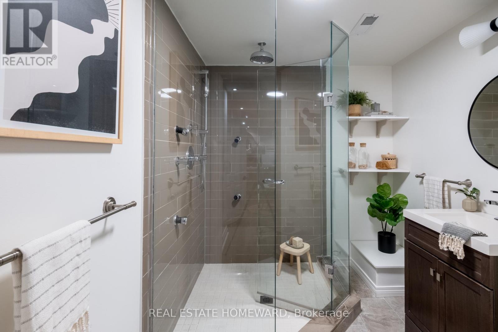 188 HASTINGS AVENUE - Image 30
