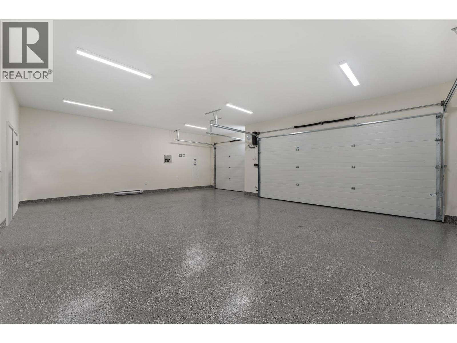 2703 HAWTHORN Drive - Image 39