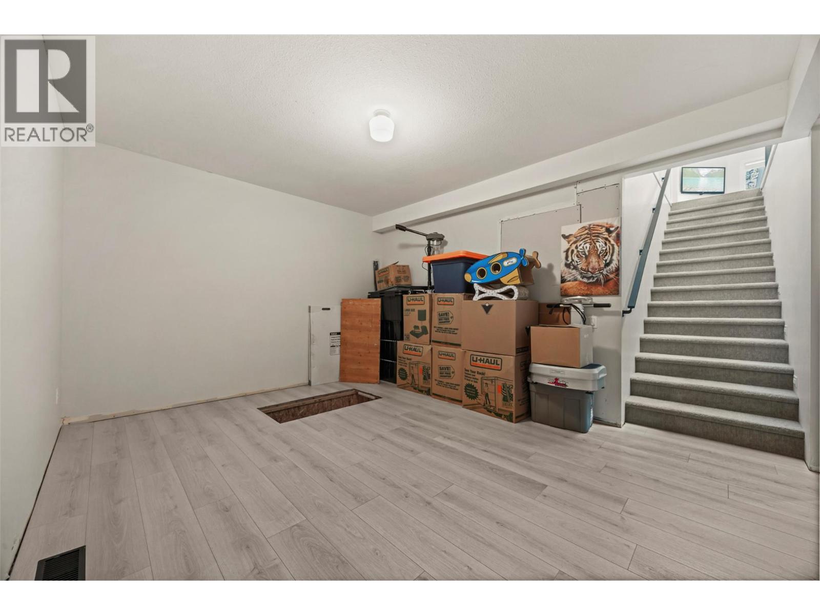  2308 Lillooet Crescent, Kelowna