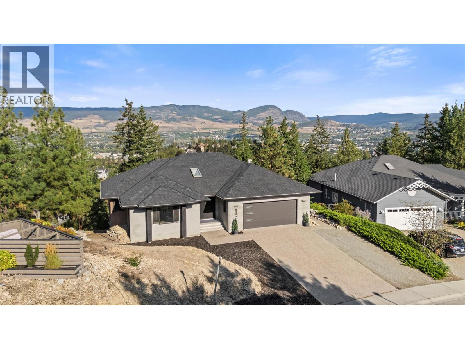  2308 Lillooet Crescent, Kelowna