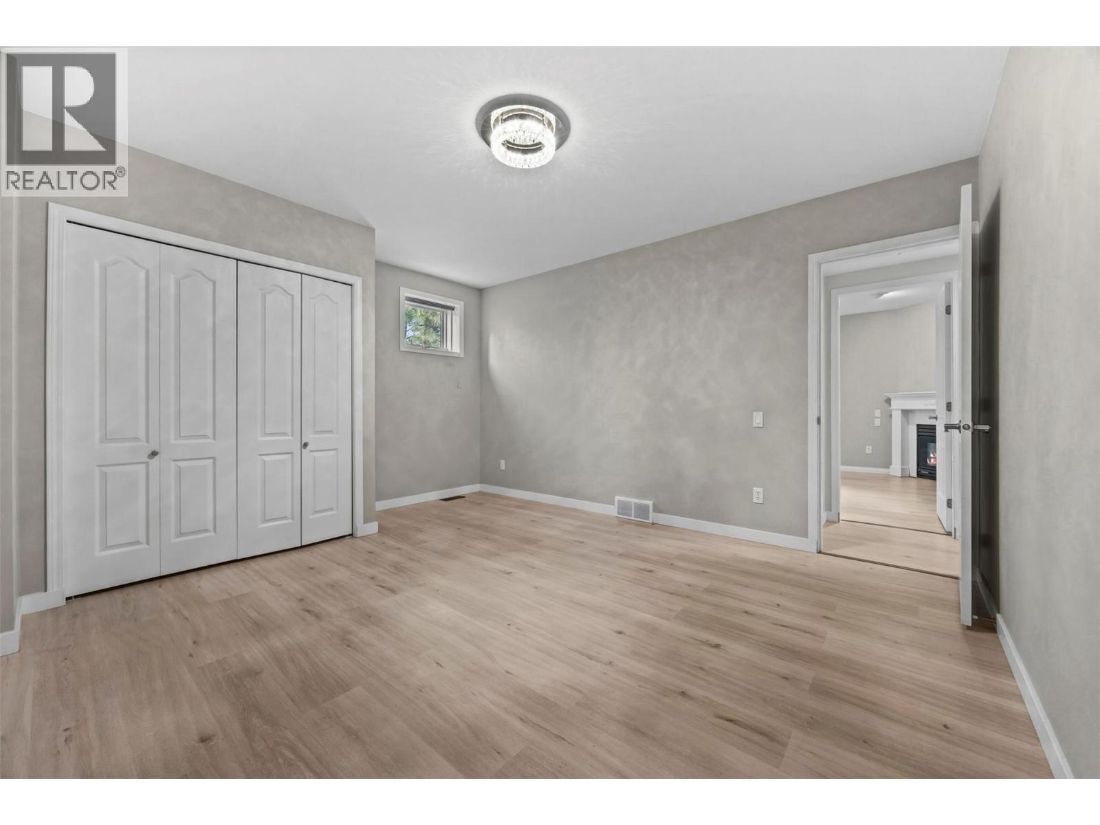  2308 Lillooet Crescent, Kelowna