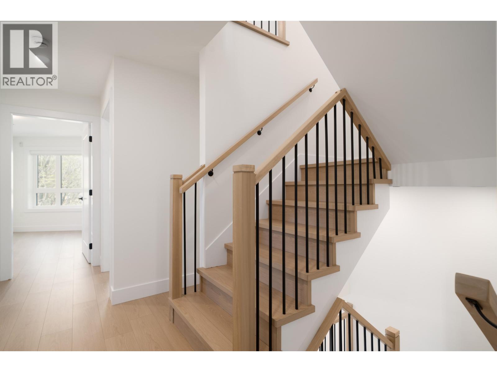 4830 DUCHESS STREET, Vancouver — photo 9