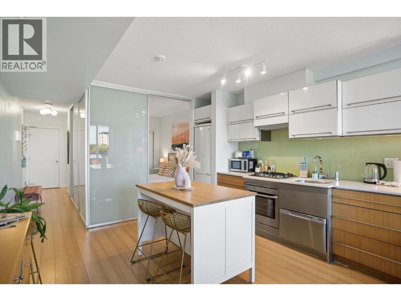 709 718 MAIN STREET, Vancouver — photo 7