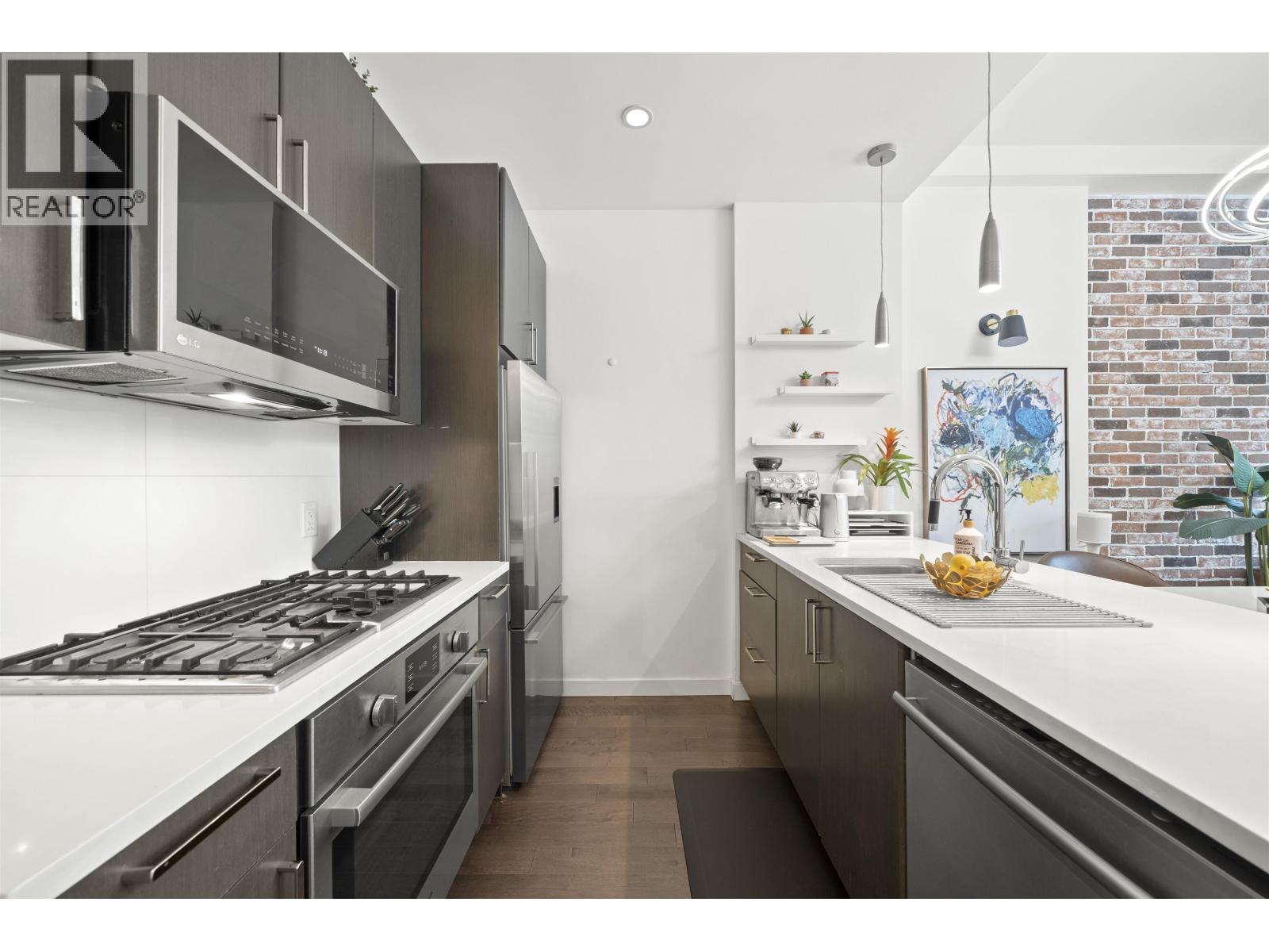 70 W 1ST AVENUE, Vancouver — photo 4