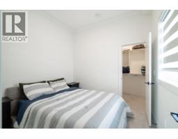5675 Laurel Street, Burnaby, BC V5G1N4 Photo 17