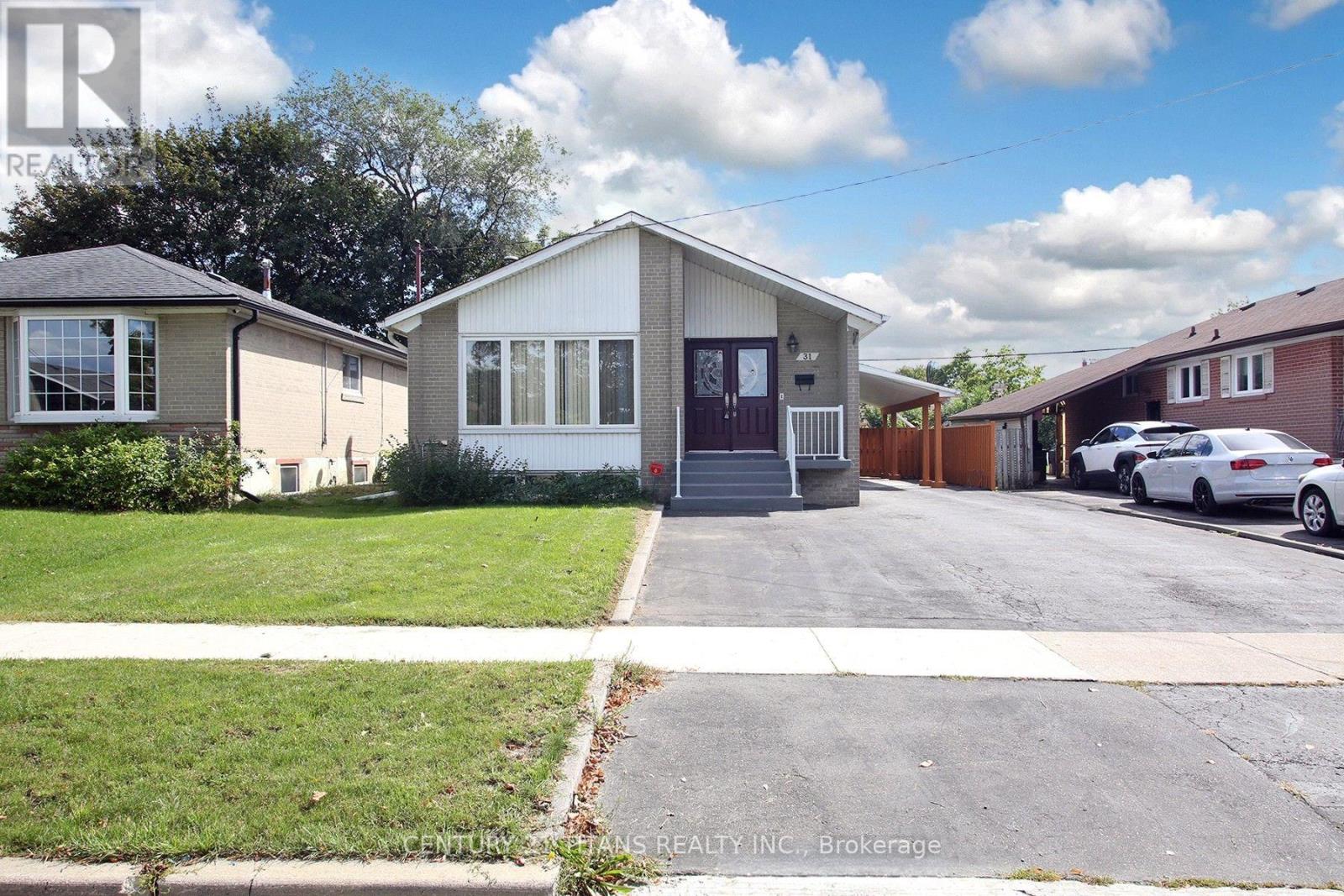31 MONTERREY DRIVE - 2