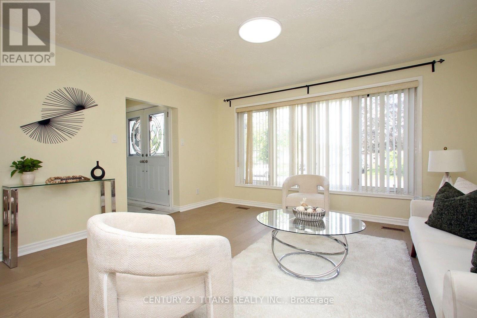 31 MONTERREY DRIVE - 9