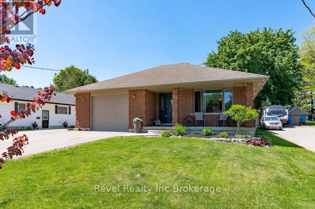 355 OXFORD AVENUE, Ingersoll (Ingersoll - North) — photo 3