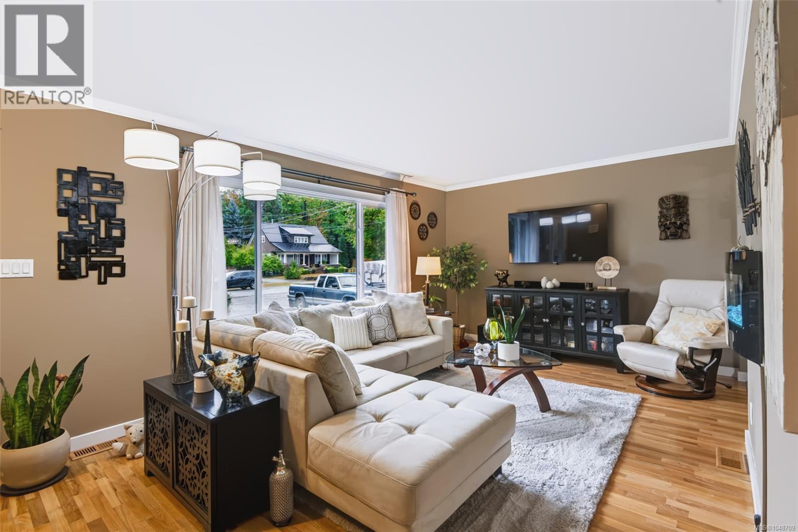 4436 Elizabeth St - Image 4