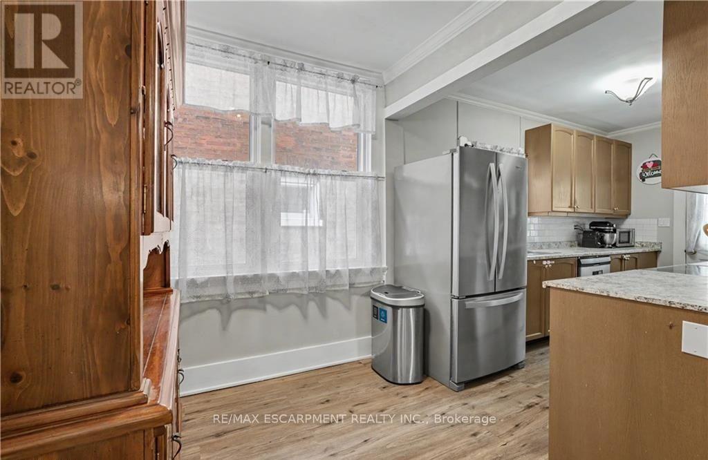 600 PEEL STREET - 12