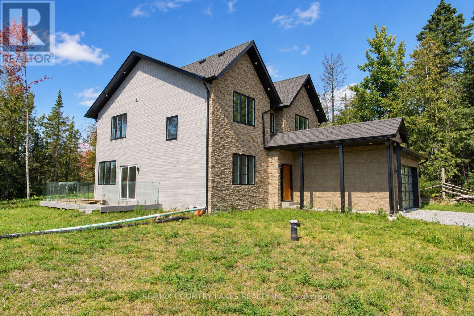 445 MARTIN'S ROAD - 2