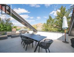 3pc Bathroom - 13804 Ponderosa Way, Coldstream, BC V1B1A4 Photo 12