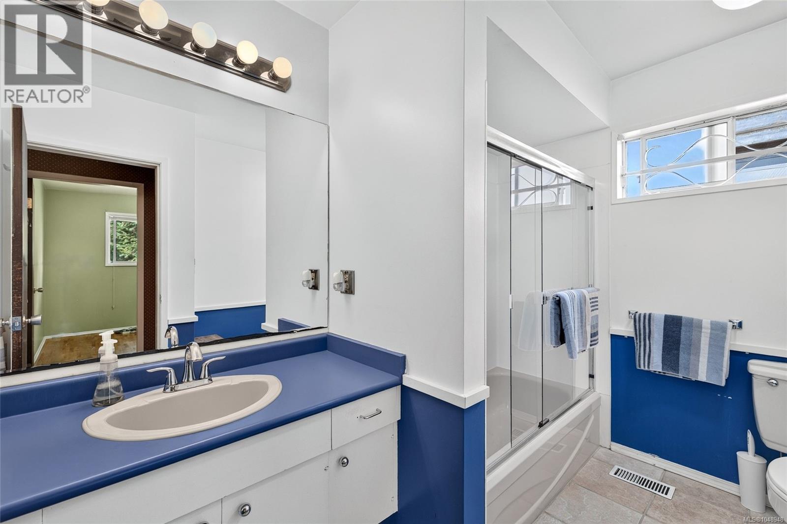  2214 McCoy Road, Saanich