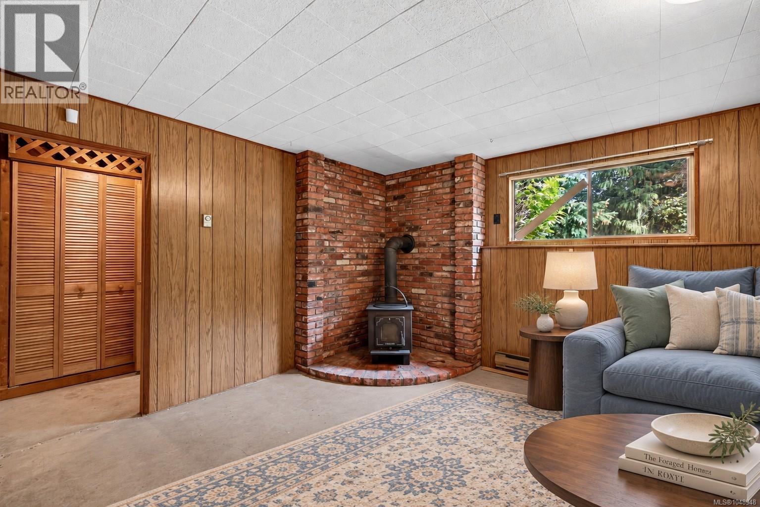  2214 McCoy Road, Saanich