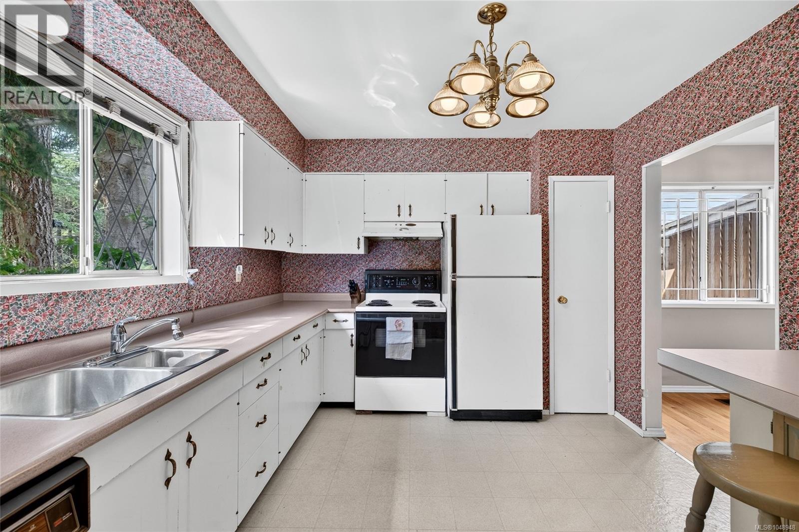 2214 McCoy Rd - 7