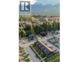 1037 Keystone Crescent, Revelstoke, BC V0E2S1 Photo 35