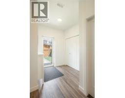 Foyer - 1037 Keystone Crescent, Revelstoke, BC V0E2S1 Photo 12