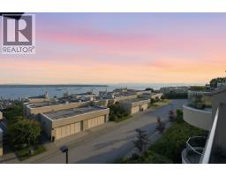 2343 Folkestone Way, West Vancouver, BC V7S3C9 Photo 11