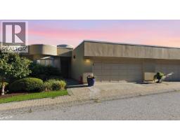2343 Folkestone Way, West Vancouver, BC V7S3C9 Photo 36