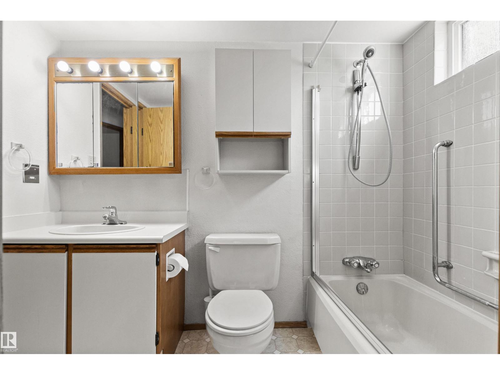 #301 9505 77 AV NW - 23