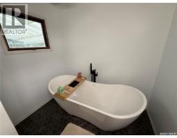 Laundry room - 12 Overlord Crescent, Kindersley, SK S0L1S0 Photo 13