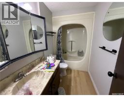 12 Overlord Crescent, Kindersley, SK S0L1S0 Photo 17