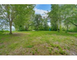 0z Ch. Des Outaouais, L Ile Du Grand Calumet, QC J0X1J0 Photo 13