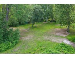 0z Ch. Des Outaouais, L Ile Du Grand Calumet, QC J0X1J0 Photo 15